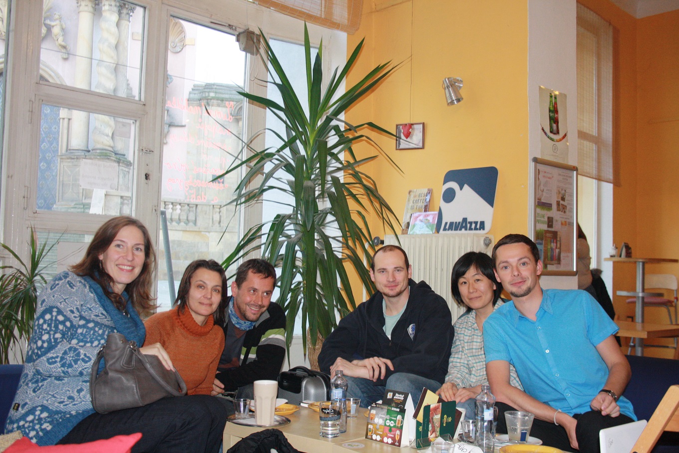 8)Café 87